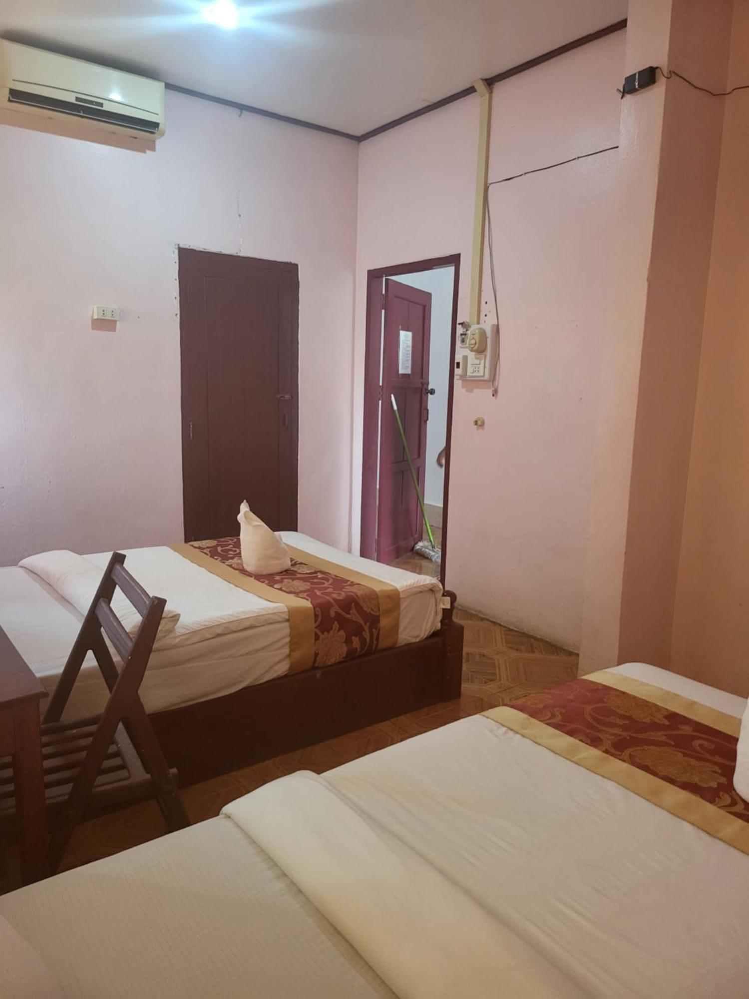 Vang Vieng Chanthala Hotel 1 Exterior photo