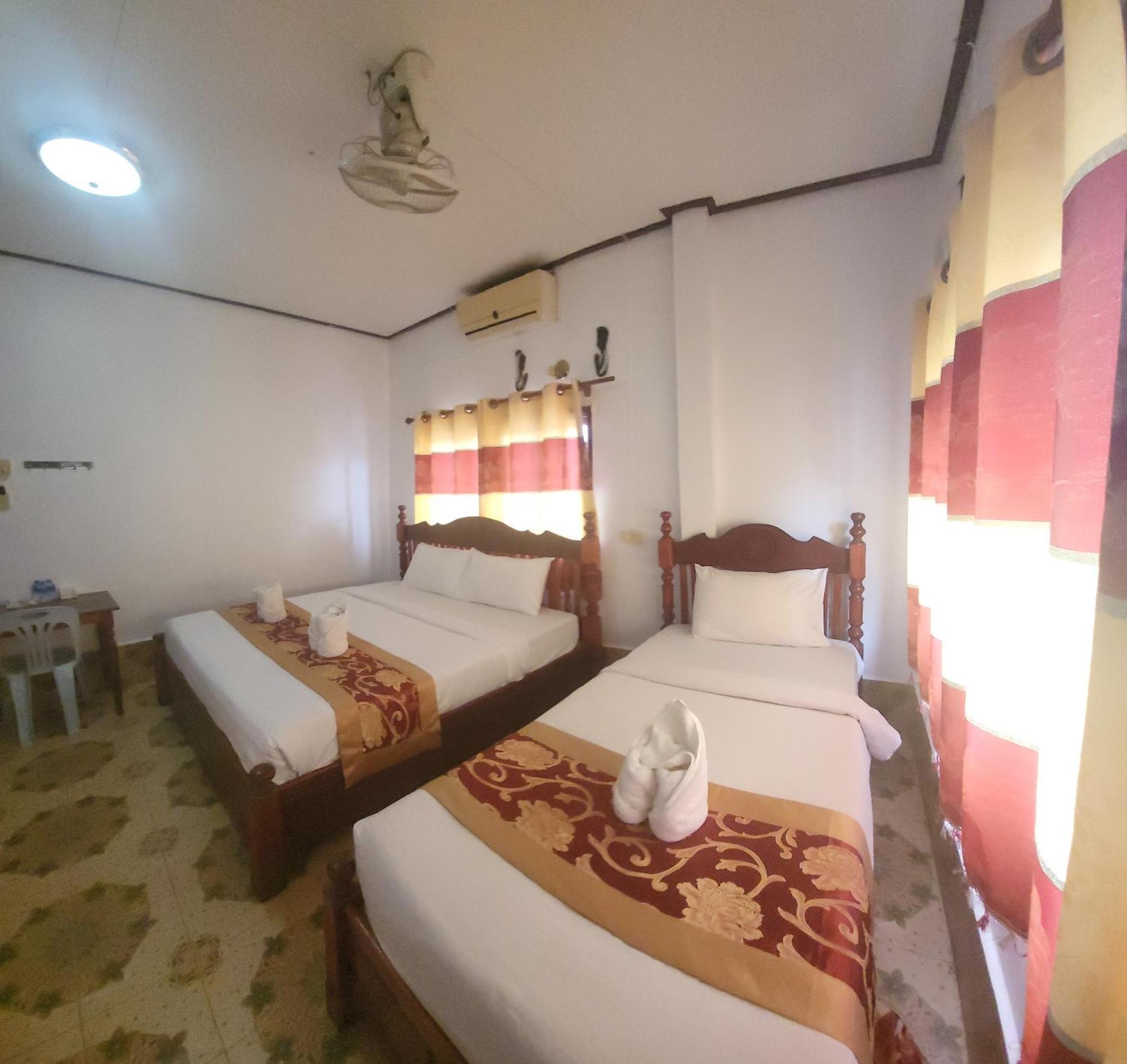 Vang Vieng Chanthala Hotel 1 Exterior photo