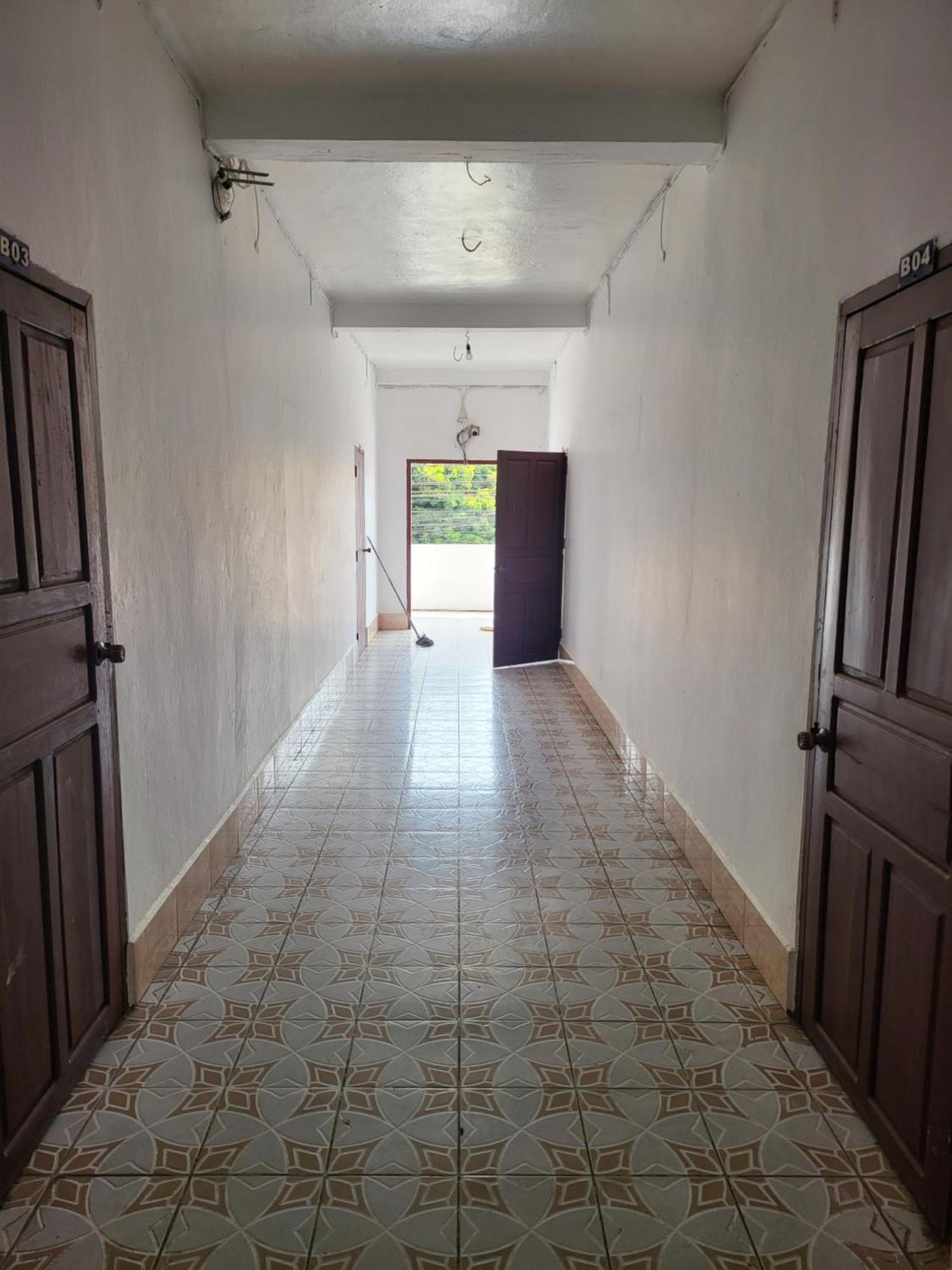 Vang Vieng Chanthala Hotel 1 Exterior photo