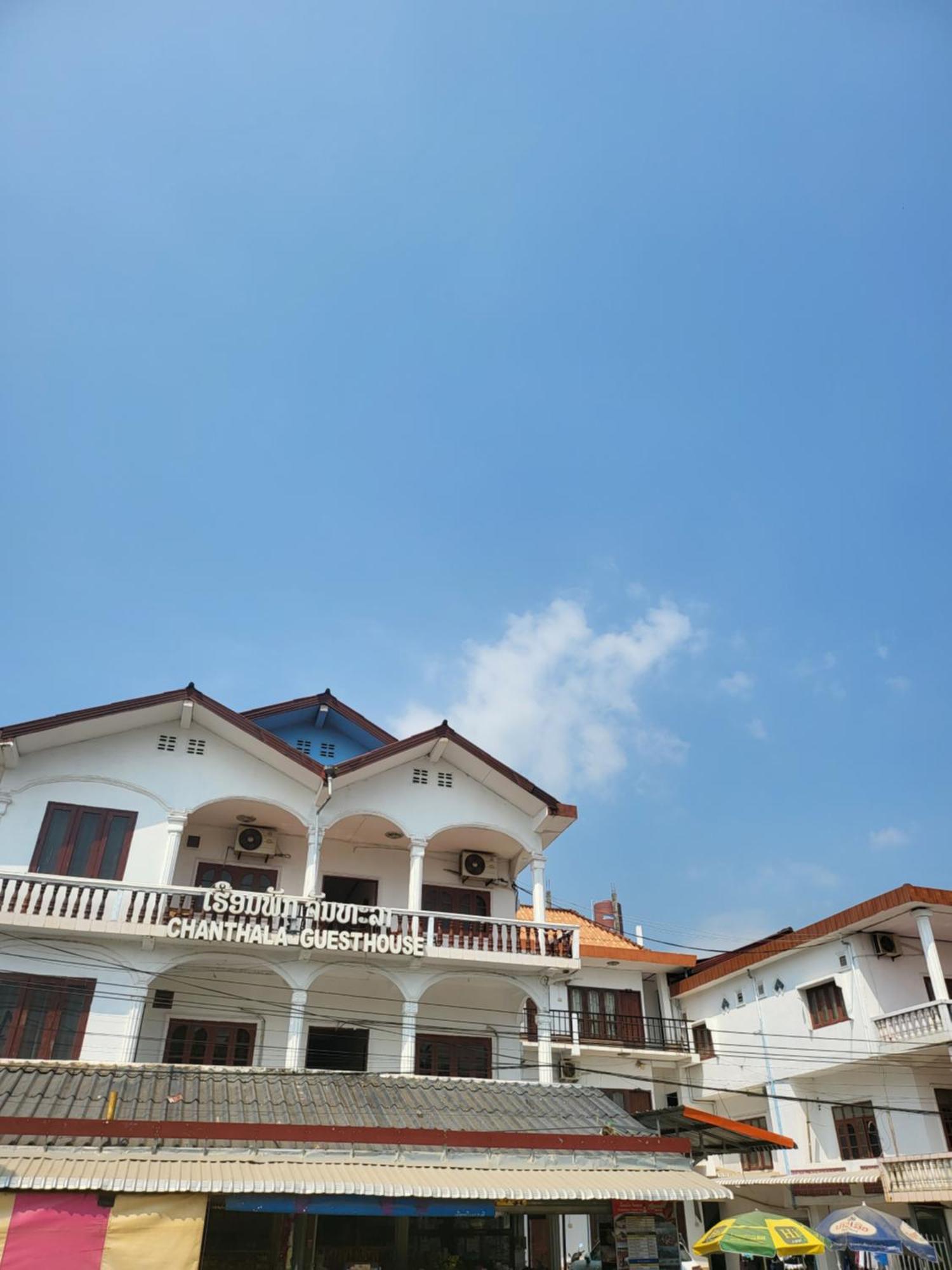 Vang Vieng Chanthala Hotel 1 Exterior photo