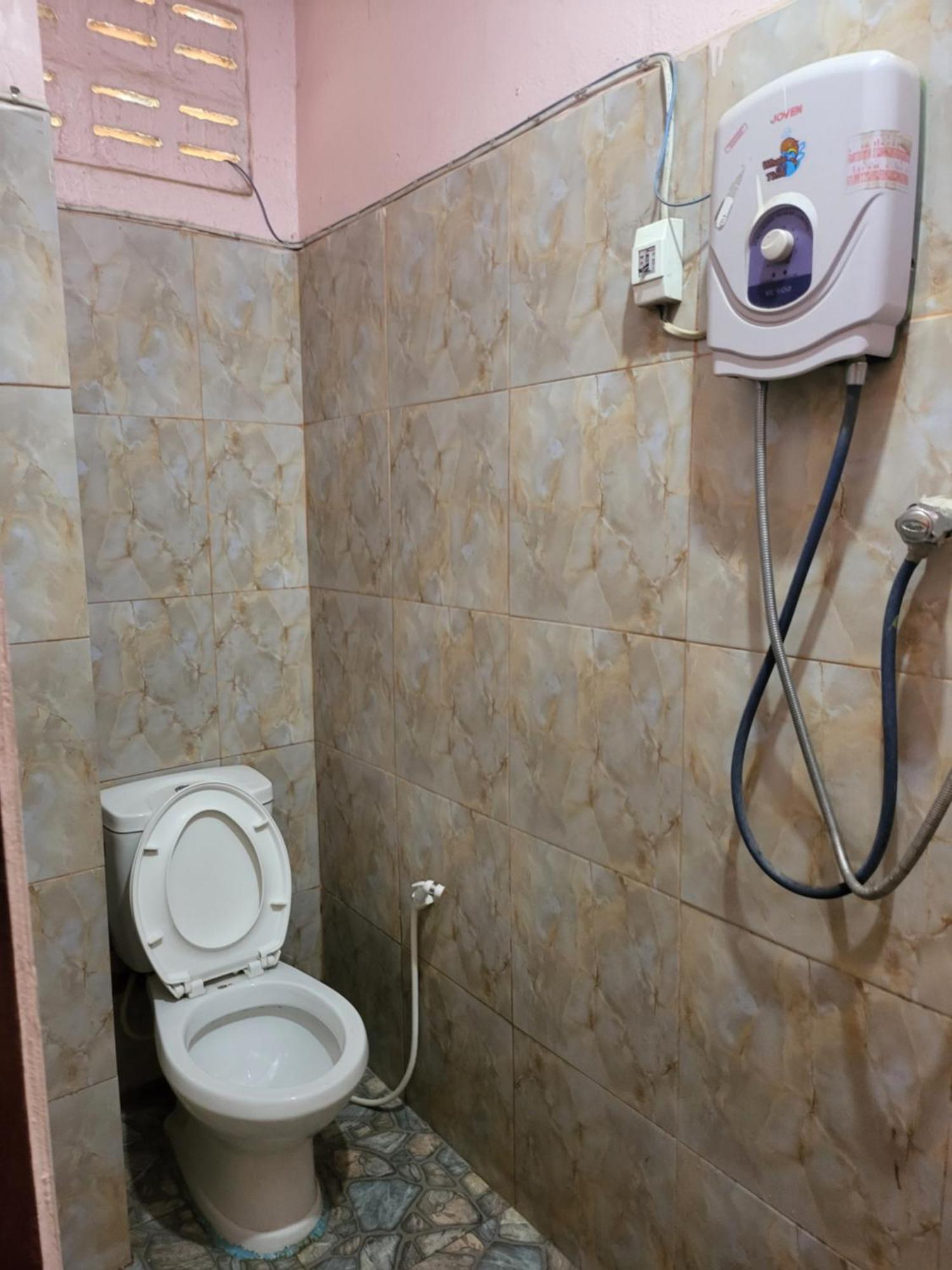 Vang Vieng Chanthala Hotel 1 Exterior photo