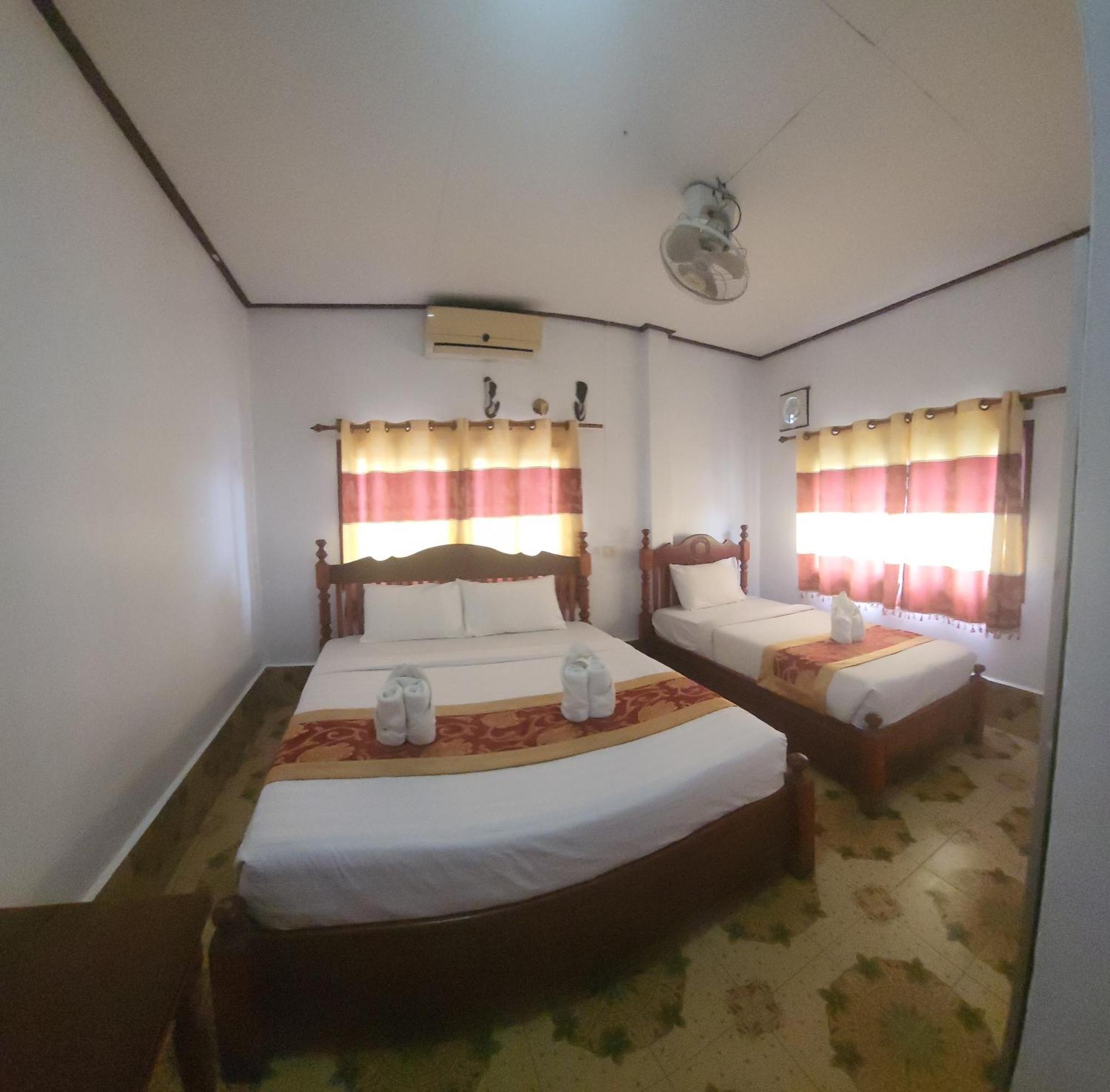 Vang Vieng Chanthala Hotel 1 Exterior photo